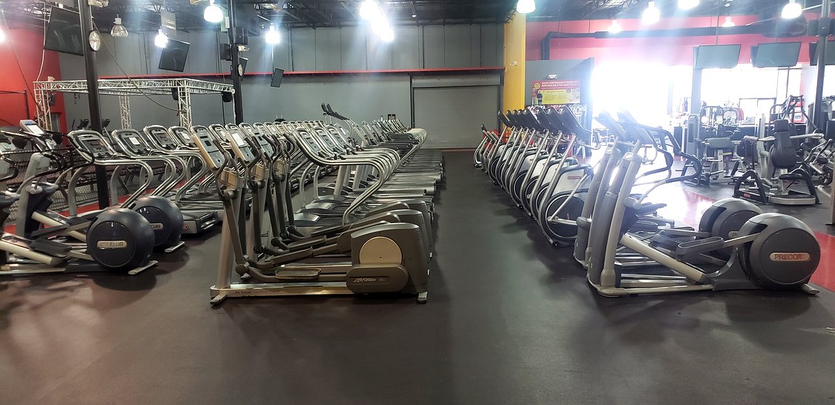 Gym floor with cardio equipment